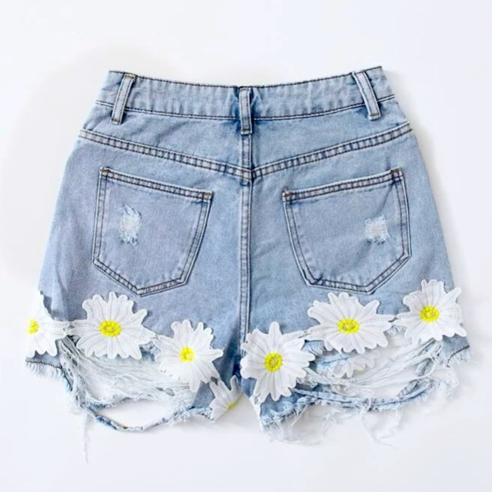 Denim Shorts Distressed Floral Daisy Print Embroidery Summer Festival - Picture 3 of 6
